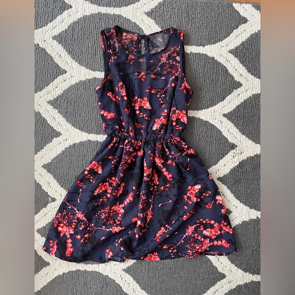 Guess Dresses & Skirts - Lydia Martin teen wolf floral dress